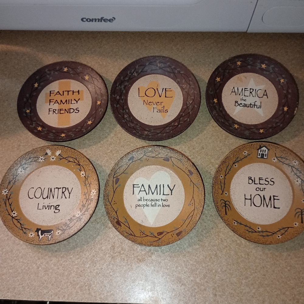 Decorative Wooden Plates Set with Inspirational Quotes
